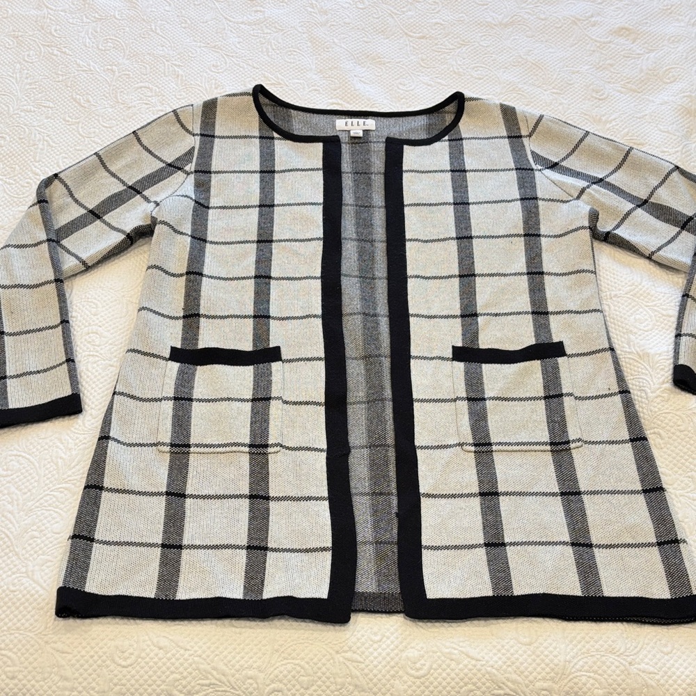 Elle Black and Gray Plaid Cardigan Sweater